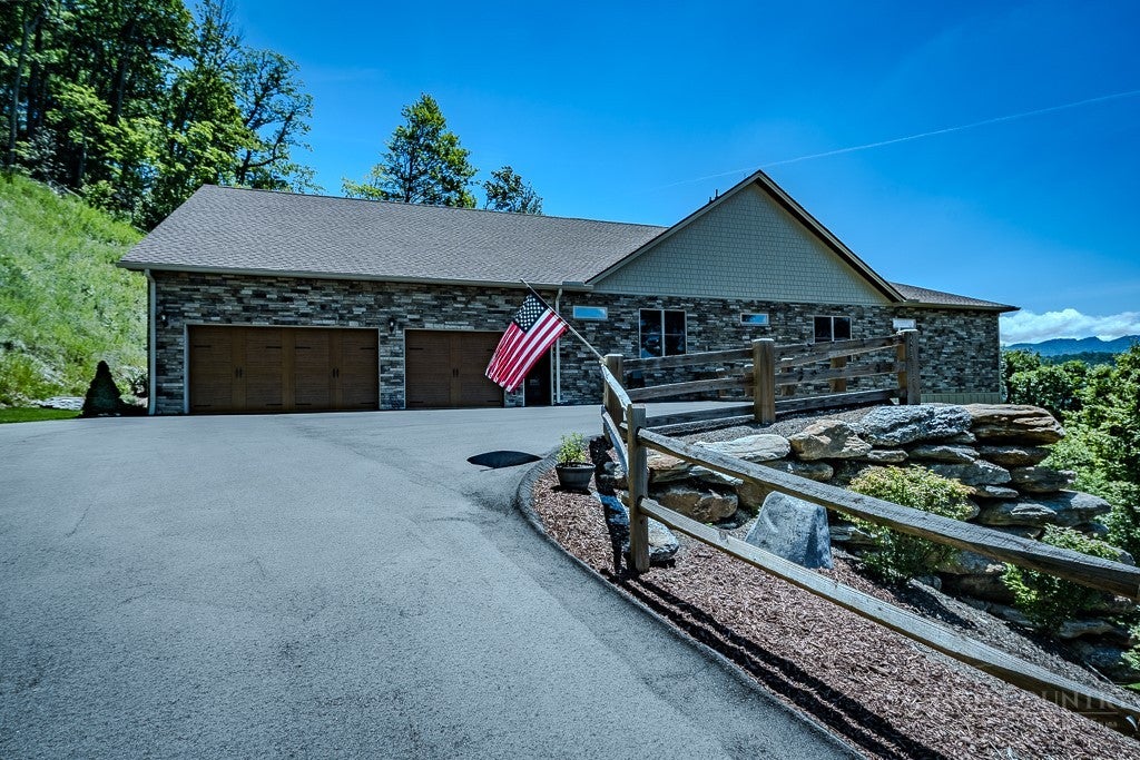 534 Farm Loop Road