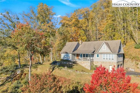 Photo of 933 Thunder Ridge Lane, Lenoir, NC 28645 (MLS # 260637)