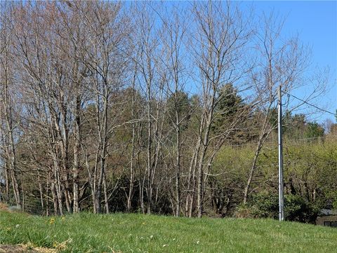 Photo of Lot 47 Center Court Drive, Boone, NC 28607 (MLS # 261230)