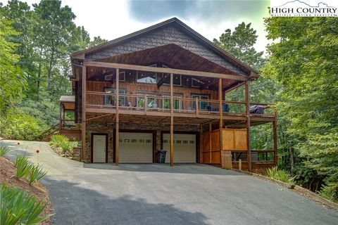 Photo of 213 Cloud Nine, Boone, NC 28607 (MLS # 245111)