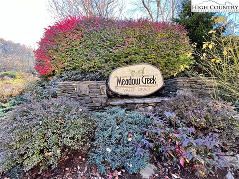 Photo of Lot 41 Larkspur Trail, Banner Elk, NC 28604 (MLS # 258235)