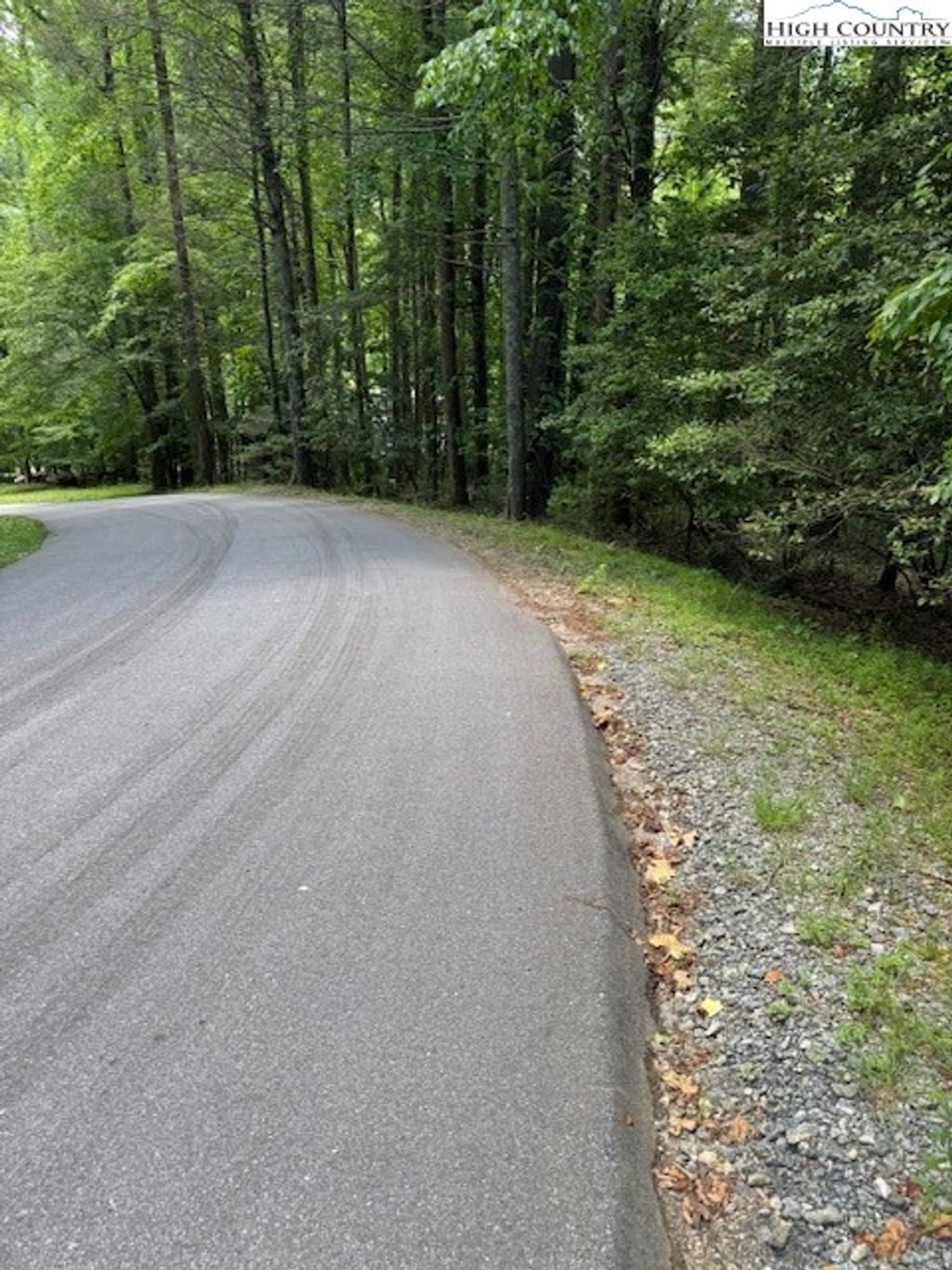 Photo of 5 Elk Ridge Road, Ferguson, NC 28624 (MLS # 256069)