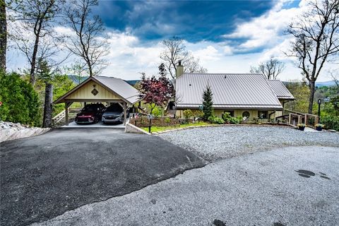 Photo of 287 Stoney Creek Loop, Newland, NC 28657 (MLS # 261554)