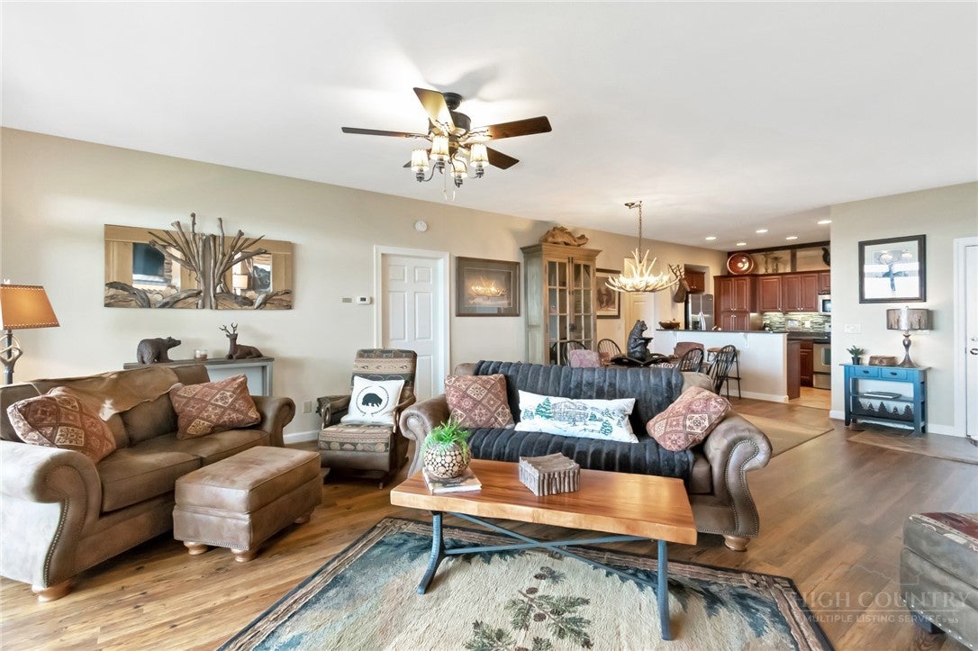 269 Pleasant View 7D