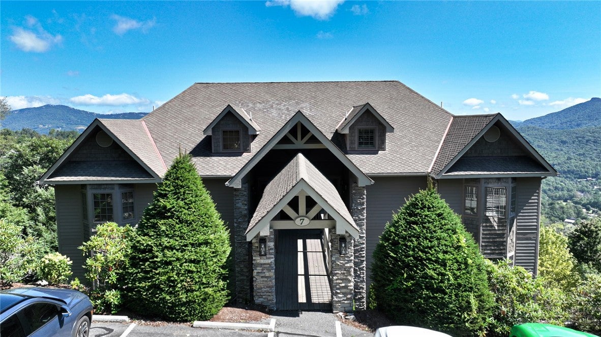 269 Pleasant View 7D