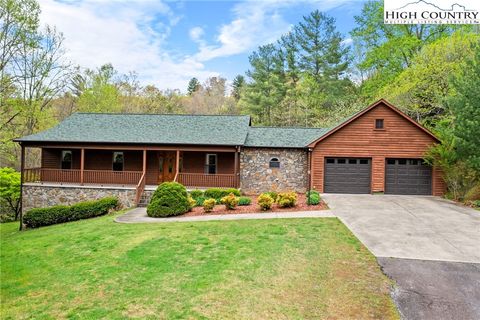 Photo of 3015 Blowing Rock Boulevard, Lenoir, NC 28645 (MLS # 254917)