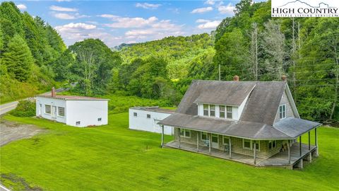 Photo of 949 Coy Ham Road, Lansing, NC 28643 (MLS # 257091)