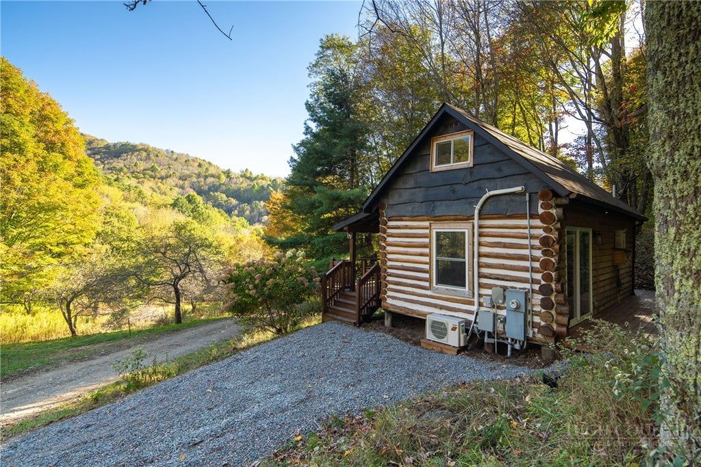 Photo of 411 Apple Valley Road, Zionville, NC 28698 (MLS # 263468)