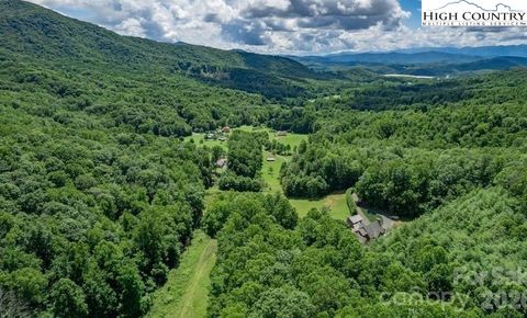 Photo of 23 Altamont Way, Newland, NC 28657 (MLS # 260678)