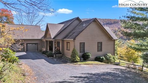 Photo of 182 Fountainblue, West Jefferson, NC 28694 (MLS # 258716)