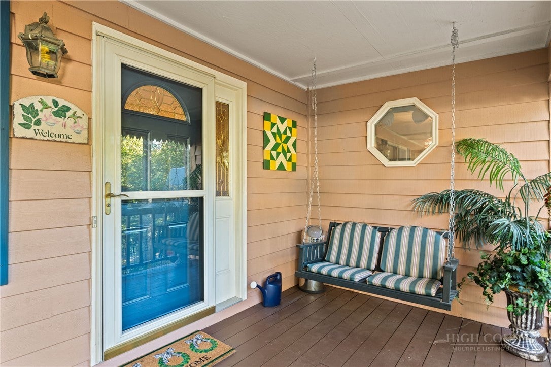 60 Pine View Road