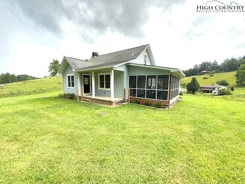 Photo of 2823 Cranberry Creek Road, Laurel Springs, NC 28644 (MLS # 256513)