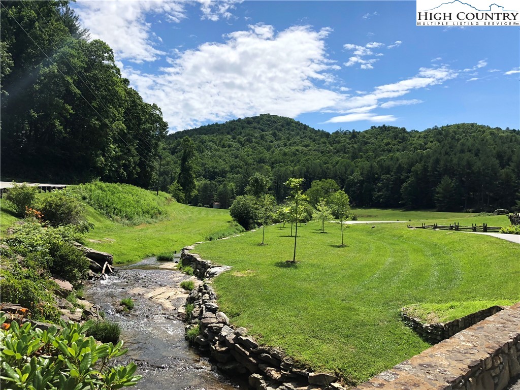 Vilas, North Carolina 28692, United States, ,Land,Active,67807