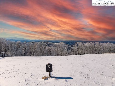 Photo of RS7 Skywest Parkway, Elk Park, NC 28622 (MLS # 253253)