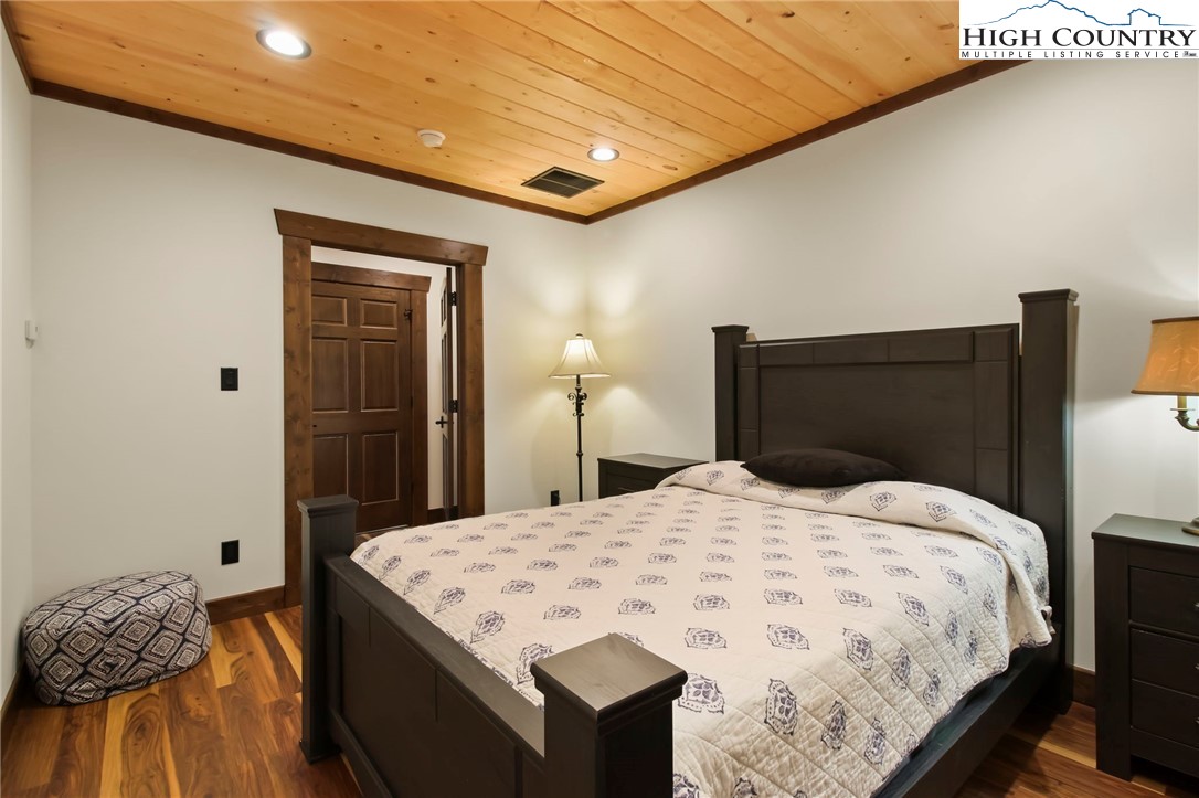 Boone, North Carolina 28607, United States, 3 Bedrooms Bedrooms, ,3 BathroomsBathrooms,Residential,Active,90648