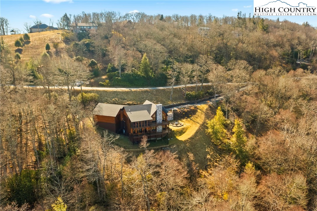 Boone, North Carolina 28607, United States, 3 Bedrooms Bedrooms, ,3 BathroomsBathrooms,Residential,Active,90648