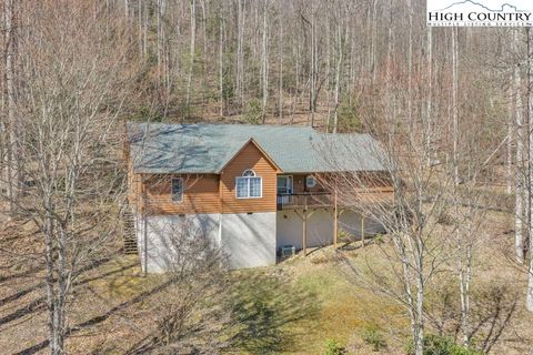 Photo of 413 Shady Bark Lane, Boone, NC 28607 (MLS # 260762)