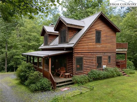 Photo of 901 Mile High Lake Road, West Jefferson, NC 28694 (MLS # 258339)