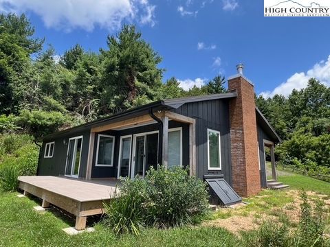 Photo of 802 Thistle Hill Lane, Jefferson, NC 28640 (MLS # 256891)