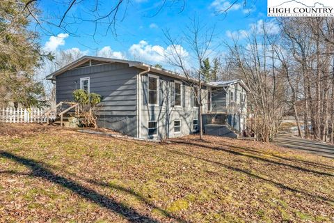 Photo of 315 E Ridge, Boone, NC 28607 (MLS # 259800)
