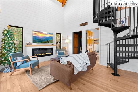 Photo of 68 Bear Den Mountain View Drive, Spruce Pine, NC 28777 (MLS # 259259)