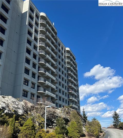 Photo of 303 Sugar Top Drive #5-3528, Sugar Mountain, NC 28604 (MLS # 260673)