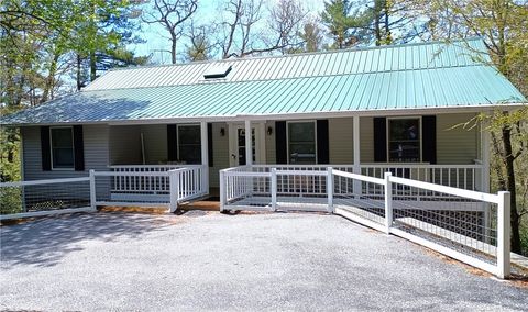 Photo of 70 Tulip Lane, Newland, NC 28657 (MLS # 261442)