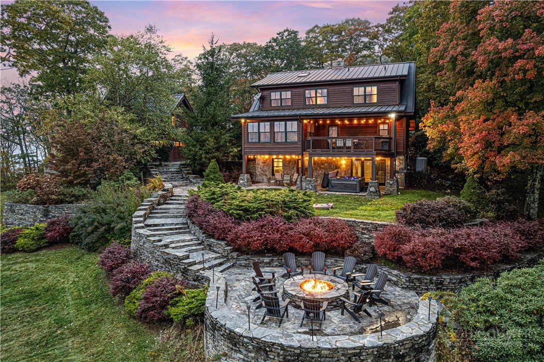 419 Summit Trail