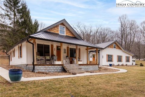 Photo of 112 Canter Road, Todd, NC 28684 (MLS # 259637)