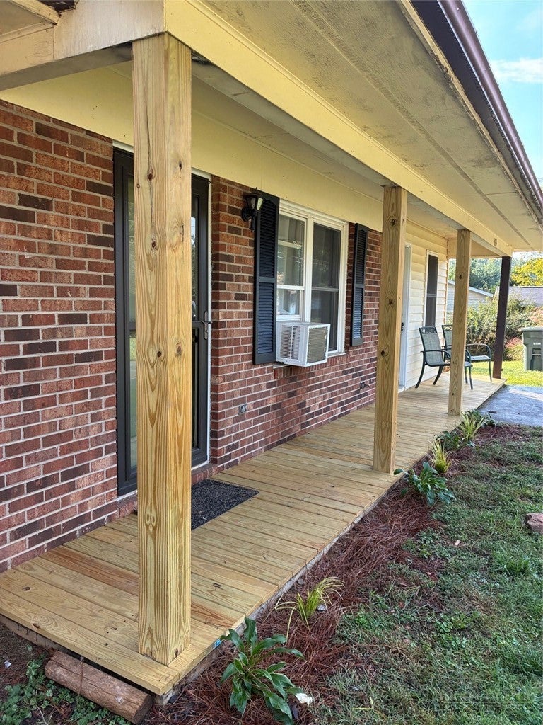 535 Little River Drive