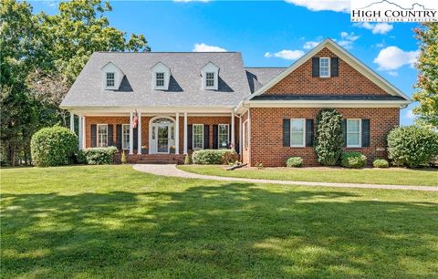 Photo of 2553 Country Club Road, Yadkinville, NC 27055 (MLS # 258064)