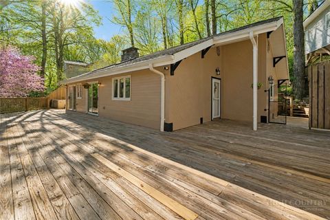 Photo of 1300 Laurel Lane, Blowing Rock, NC 28605 (MLS # 259274)