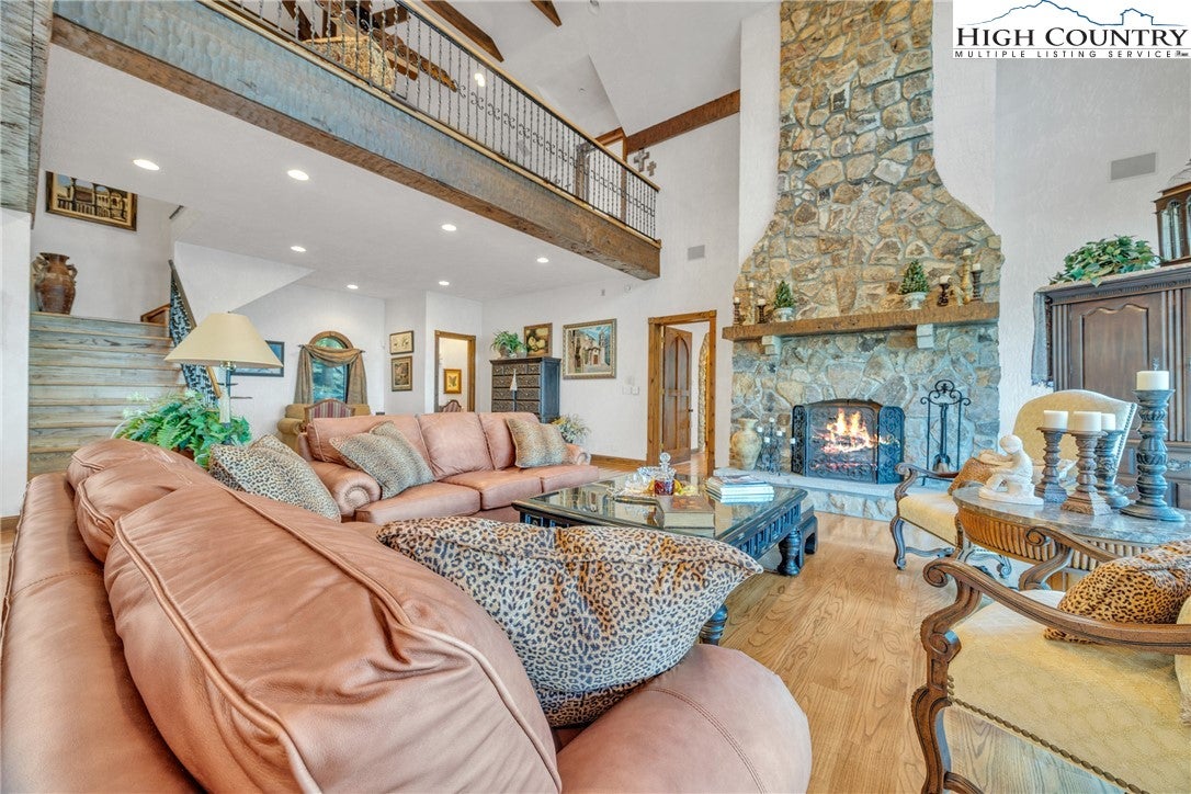 530 Howards Knob Road