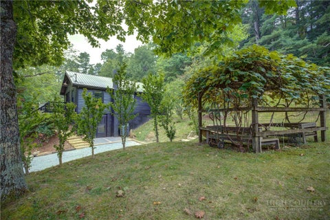Homes For Sale - 712 Ransom Street<br/> Blowing Rock, NC 28605