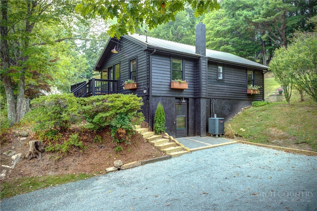 712 Ransom Street