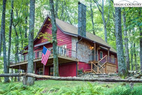 Photo of 528 Bear Ridge Trail, Fleetwood, NC 28626 (MLS # 257826)