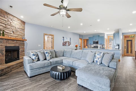 Photo of 142 Crescent Lane #22-D, Sugar Mountain, NC 28604 (MLS # 264448)
