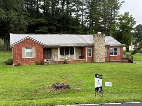 Homes For Sale - 292 Buck Mountain Road<br/> Ashe County, West Jefferson, NC 28694