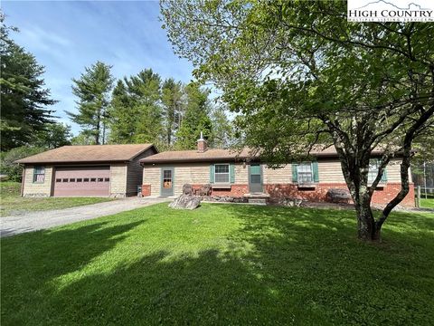 Photo of 112 Knoll Drive, Boone, NC 28607 (MLS # 257991)