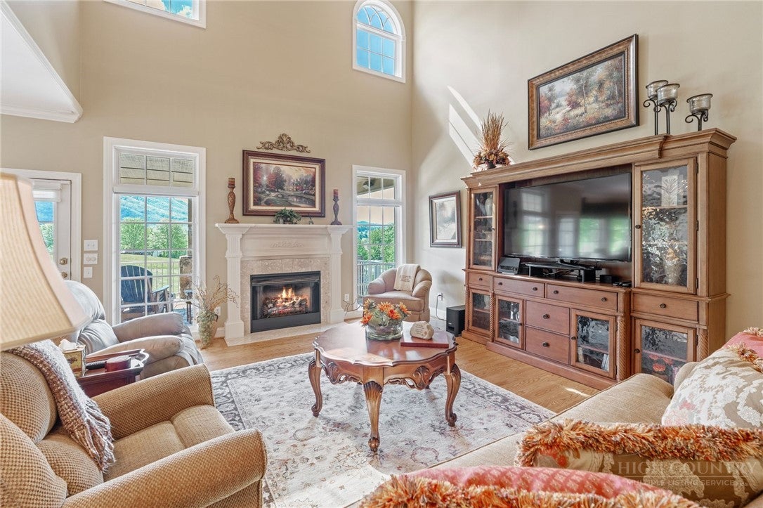 891 Olde Charter Circle