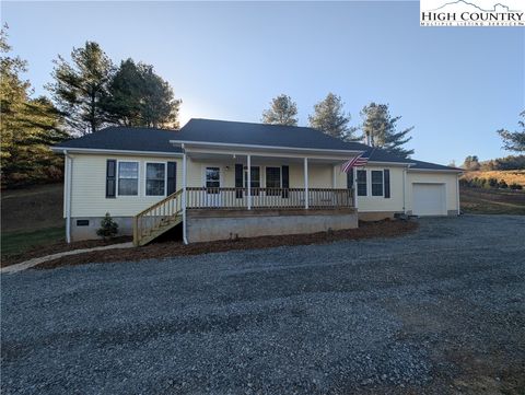 Photo of 47 Peacock Lane, Sparta, NC 28675 (MLS # 260345)