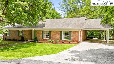 Photo of 150 Blue Ridge Avenue, Boone, NC 28607 (MLS # 250631)