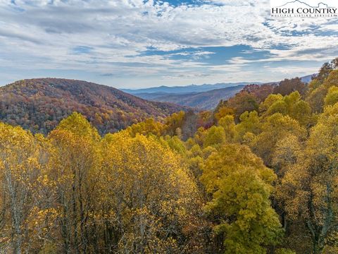 Photo of Lot 3 Hiking Hills, Blowing Rock, NC 28605 (MLS # 258529)