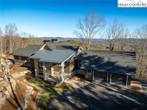 Photo of 2622 Reynolds Parkway, Boone, NC 28607 (MLS # 244860)