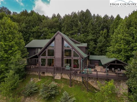 Photo of 150 Tuscany Ridge Ridge, Sugar Grove, NC 28679 (MLS # 257677)