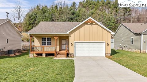 Photo of 264 W Evergreen Street, West Jefferson, NC 28694 (MLS # 260333)