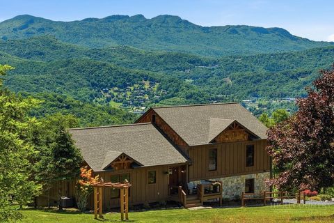 Photo of 470 Banner Grande Lane, Banner Elk, NC 28604 (MLS # 262483)