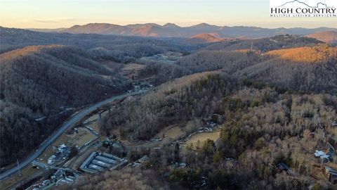 Photo of Lot 22 Mountain Song Road, Blowing Rock, NC 28605 (MLS # 260512)