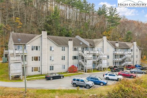 Photo of 200 Pilgrims Way #12, Boone, NC 28607 (MLS # 258961)