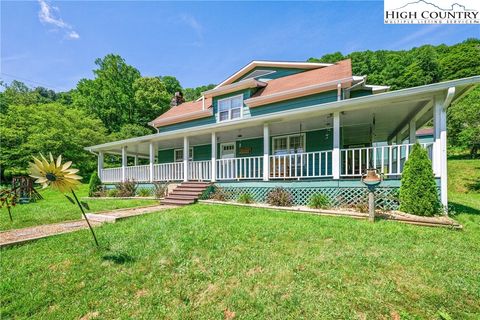 Photo of 31 Bailey Mathes Farm Lane, Newland, NC 28657 (MLS # 256768) Photo of 31 Bailey Mathes Farm Lane, Newland, NC 28657 (MLS # 256768)